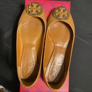 Tory Burch Reva Ballet Flats Royal Tan/Gold Size 6